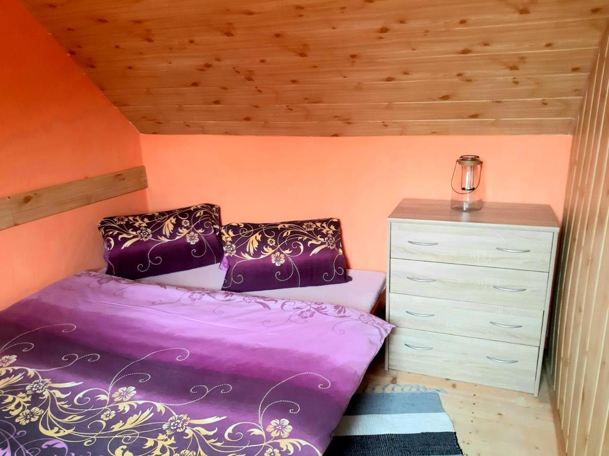 Rekreacny Domcek Judka Villa Imrikfalva Kültér fotó